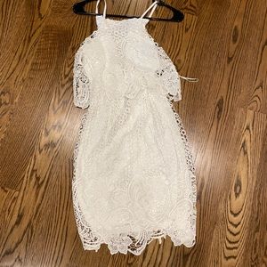 Size 0 BB Dakota White High Neck Lace Dress - worn once or twice